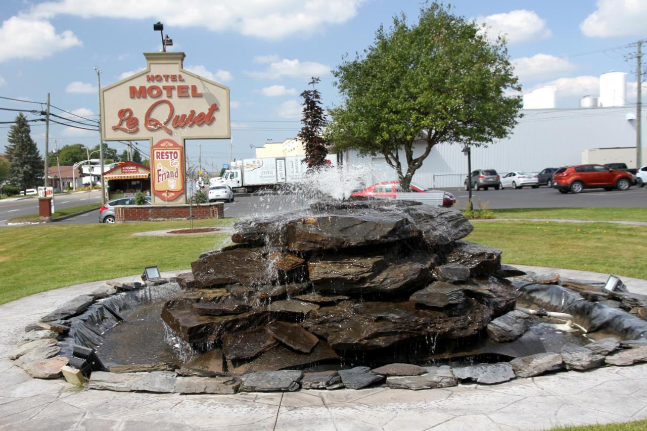 Hotel Motel Le Quiet Lac-Megantic ภายนอก รูปภาพ